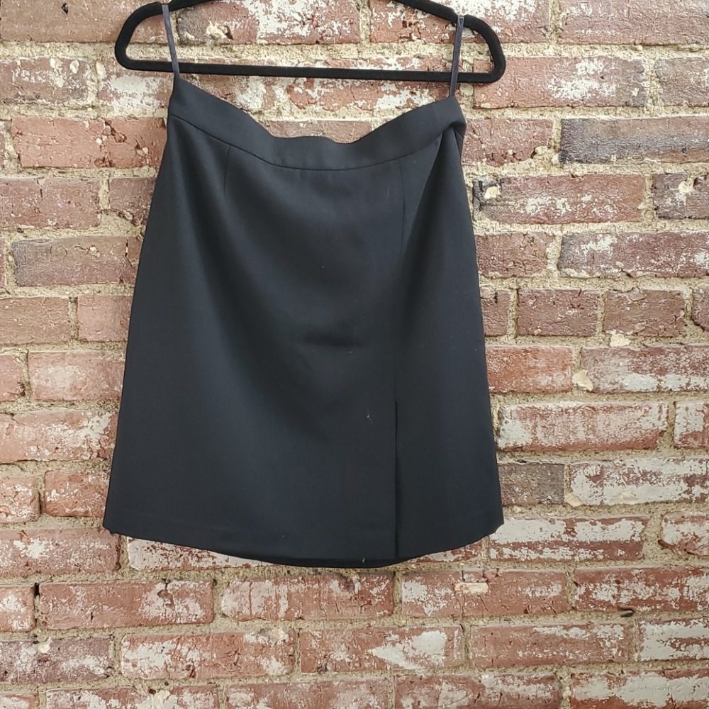 DKNY black skirt size 10